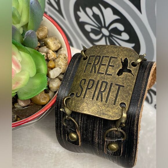 'FREE SPIRIT' Leather cuff - Picture 2 of 7